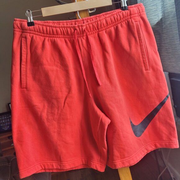 Men's Red Nike Shorts - Picture 1 of 3